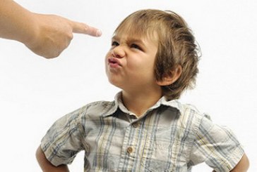 سؤال/با کودک لجباز چه کنیم؟