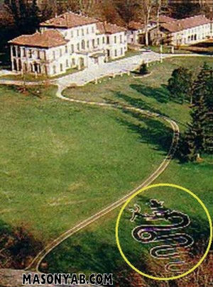 [تصویر: berlusconisreptile.jpg]