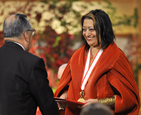 زاها حدید، تخریب مسجد الحرام و پیست اتومبیلرانی بحرین+ تصاویر